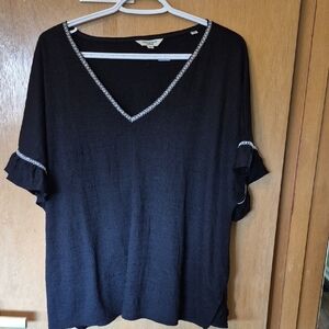 Max Studio Black V-Neck Ruffle Sleeve Top with Contrast Trim